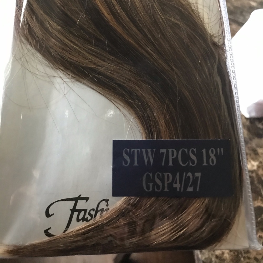 Hair extensions - Picture 3 of 3